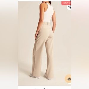 Wide-Leg Trousers - Medium Short